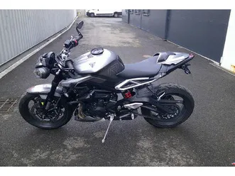 triumph street triple 765 r 2023