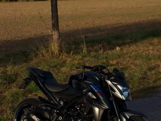 suzuki gsx-s 1000