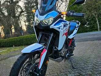 honda crf 1100 afrika twin tricolor