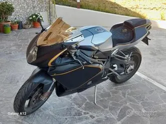 mv agusta f4 750 - 2001