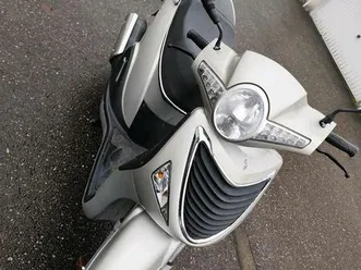 cf moto wallstreet 125