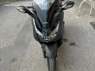 honda forza 125 (excellent état, prêt à rouler)