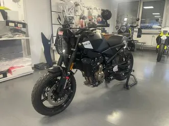 husqvarna svartpilen 801 ( 2024 )