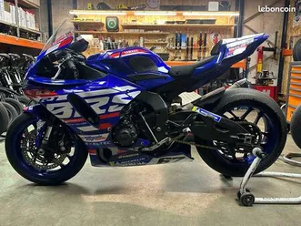 yamaha r1 piste avec cg