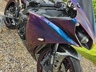 yamaha yzf r1