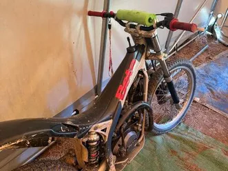 trial beta 50 cm3 enfant