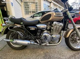 triumph thunderbird