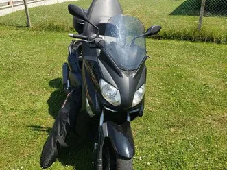 scooter 125 xmax