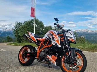 ktm 990 superduke r en super état