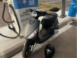 piaggio zip