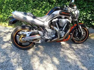 vends moto yamaha mt01