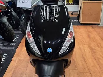scooter piaggio zip 50