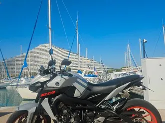 yamaha mt-09 ice fluo – coup de cœur assuré