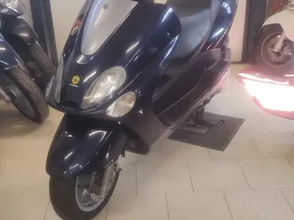 yamaha majesty 125 →