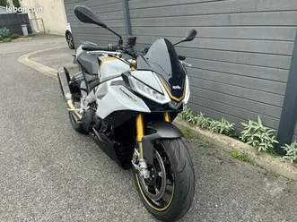aprilia tuono v4 factory ultra gold 2024
