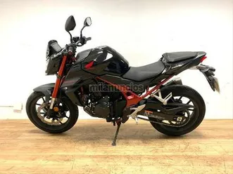 honda - cb 750 hornet