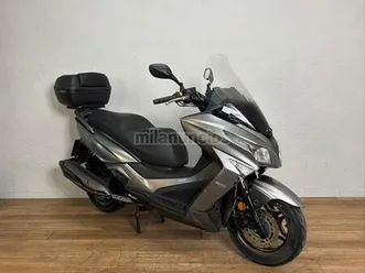 kymco - grand dink 300