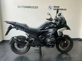 bmw r 1300 gs triple black
