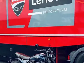 ducati scrambler nightshift blu/azzurro