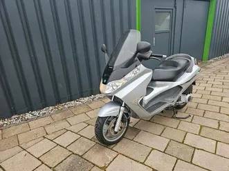 piaggio x8 200 roller