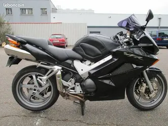 honda vfr 800 v-tec