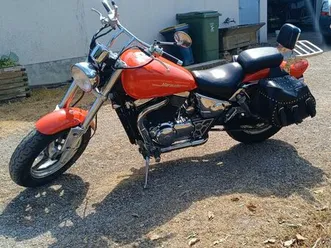 suzuki 800 va marauder