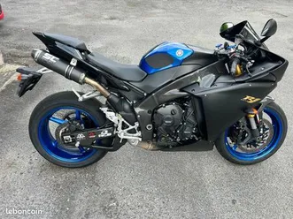 yamaha r1