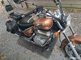 moto suzuki 125 cc intruder