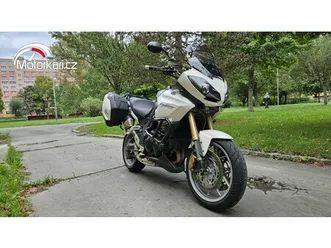 triumph tiger 1050