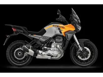 moto guzzi stelvio giallo