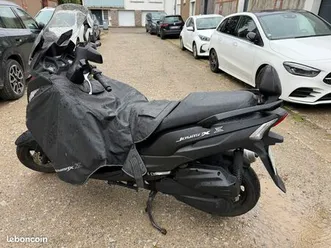 scooter sym joymax 125