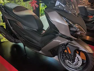 scooter kymco 125 downtown gt