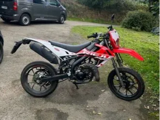 moto 50 cc rieju mrt