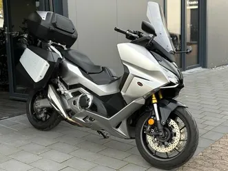 honda forza 750 *1 hand*top zustand*koffer*