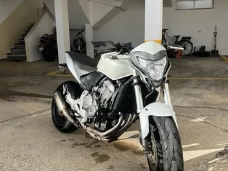 hornet 2011 35kw a2 albufeira e olhos de água