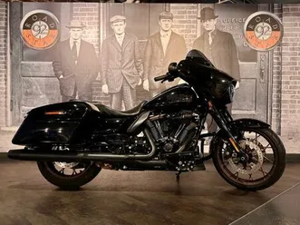 harley-davidson touring street glide 1923 st 2022 1923 cm3 | moto routière | 4 537 km | noir | 92210 st cloud