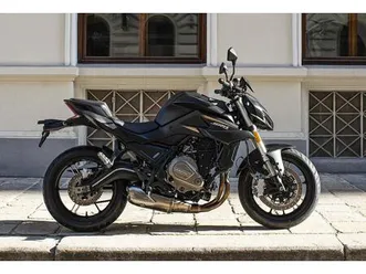 qj motor srk 700 3 jahre herstellergarantie finanzierung möglich