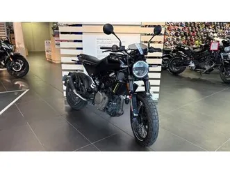 husqvarna svartpilen 401 2023 401 cm3 | moto roadster | 11 500 km | noir | 73420 voglans
