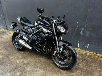 triumph street triple 765 rs 2025 765 cm3 | moto roadster | 2 987 km | noir | 77340 pontault combault