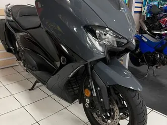 yamaha tmax