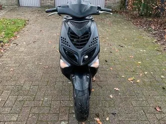 ② peugeot speedfight 2 met motorisch probleem