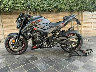 ② suzuki gsx-s 750 **black edition**8300km**akrapovic**