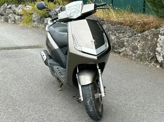 scooter marque peugeot à vendre