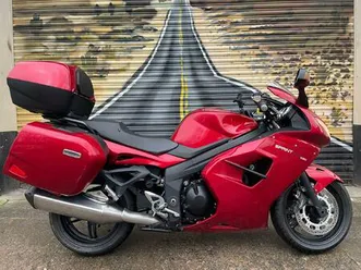 triumph sprint gt 1050 abs 1050 cc