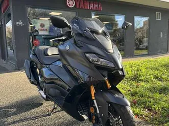 yamaha tmax 560