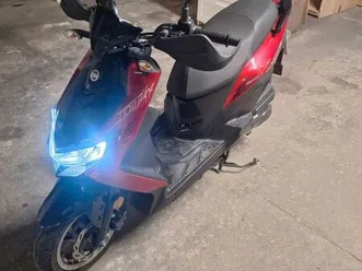 scooter à vendre excellent état