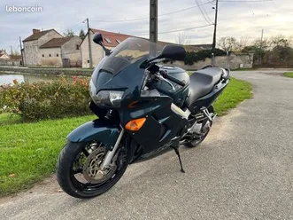 honda vfr 800 - année 2000