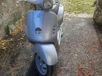 vend ou échange vespa 125