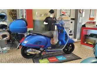 vendo-vespa-gts-300-super-sport-hpe-2021-22-usata-a-moncalieri-codice-9893802-moto