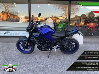 yamaha mt-03 blu/azzurro